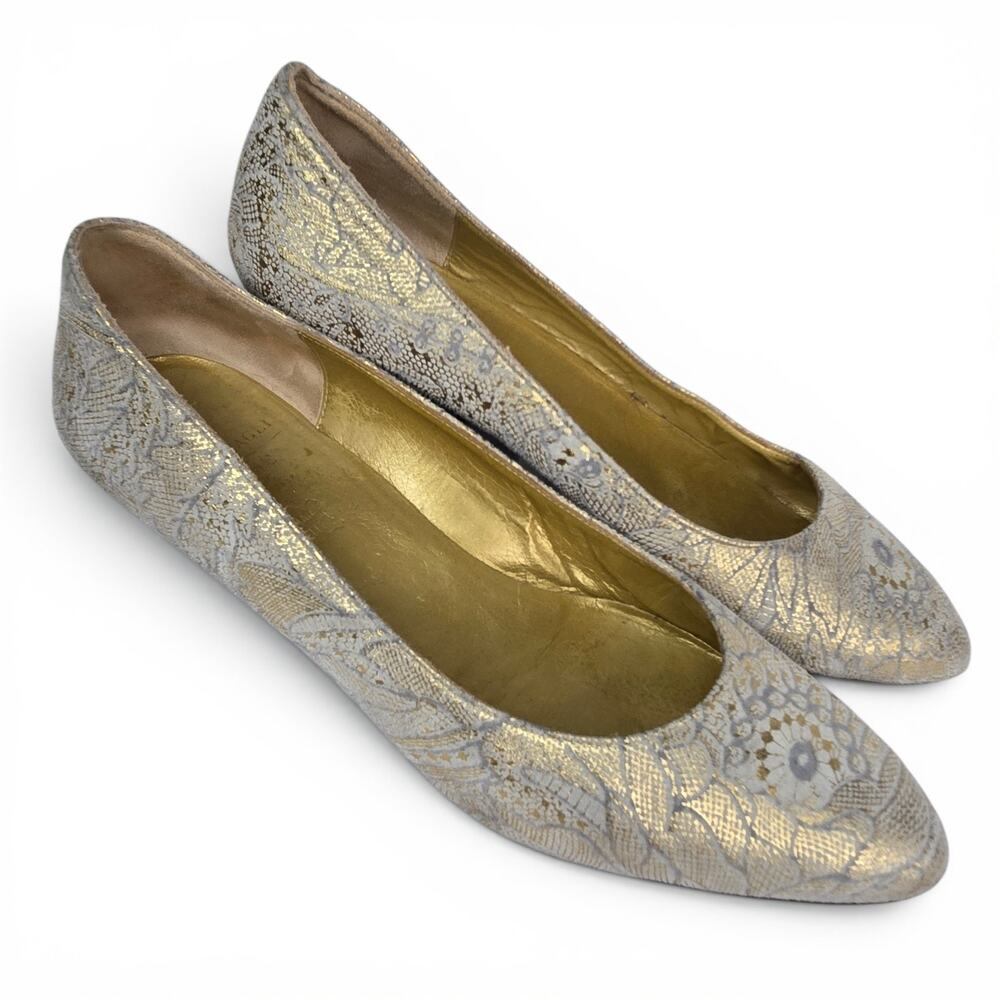 Vintage Bruno Magli Flats Gold Size 7AAA Extra Narrow Leather Italy Regencycore